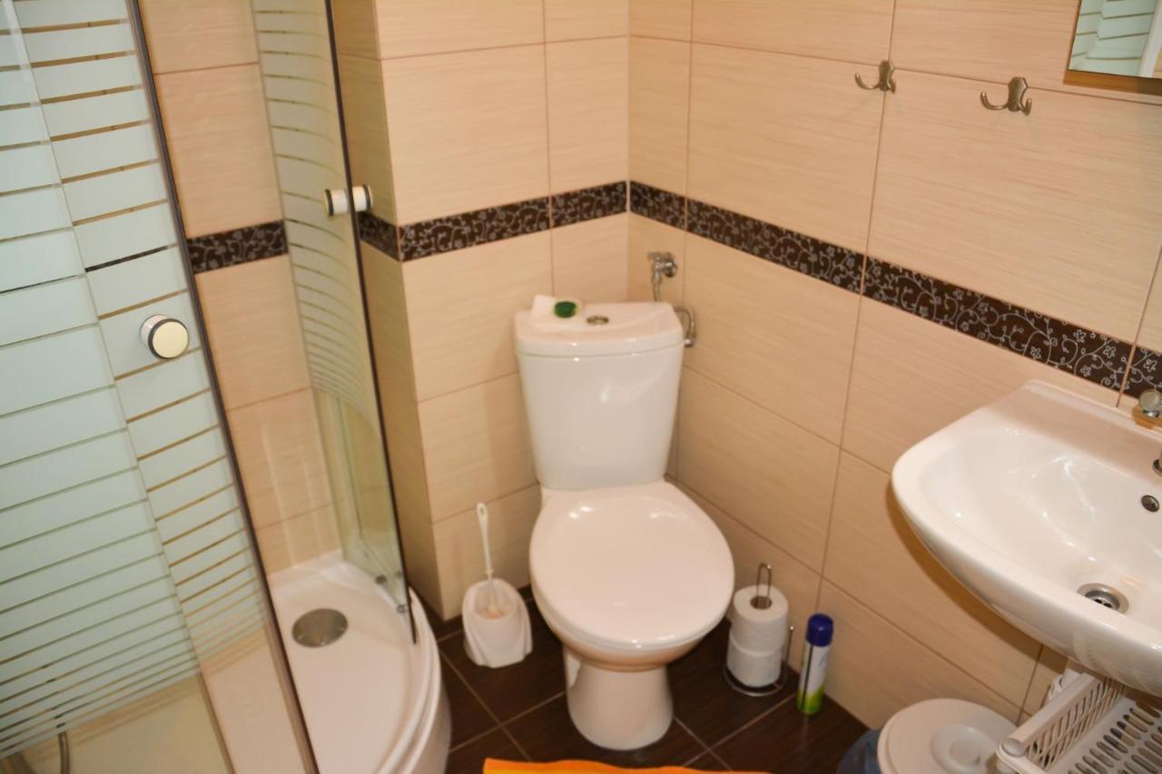 U Gosa Apartment อุสตรอเนียมอร์สเกีย ภายนอก รูปภาพ